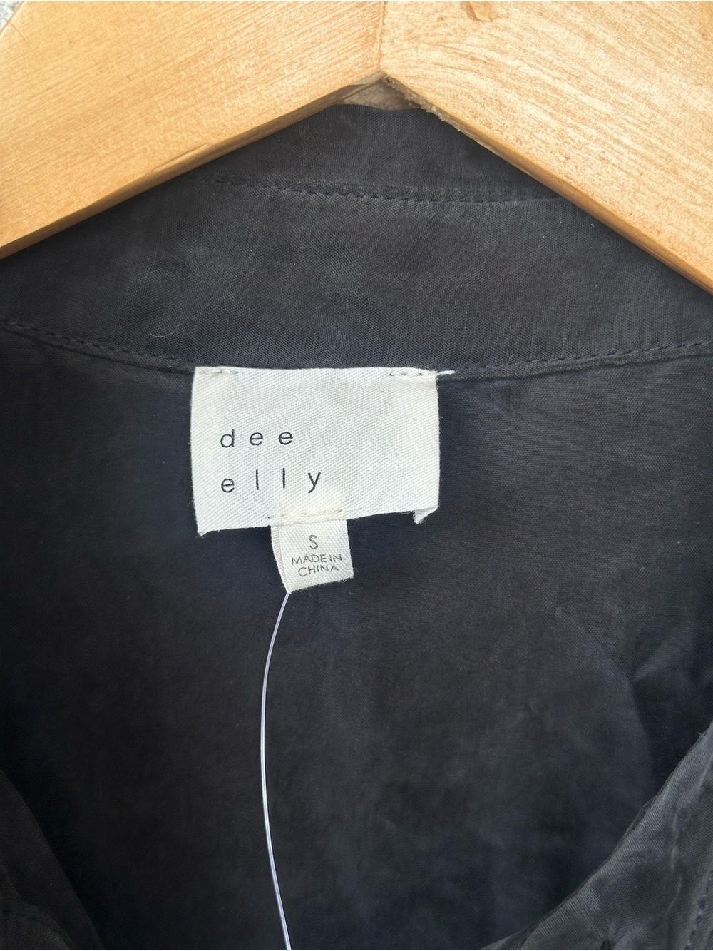 Dee Elly Black Oversized Button Down Shirt | Silky Spandex Blend | NWOT | Small - Picture 4 of 6